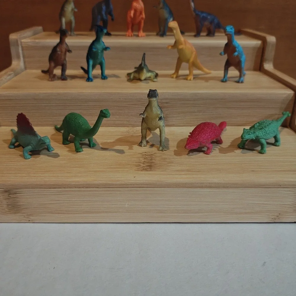 15 Piece Dinosaur 2